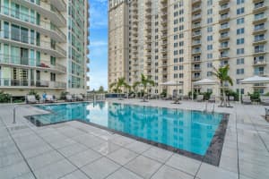 450 KNIGHTS RUN AVENUE, TAMPA, FL 33602 Sold 04/10/25
