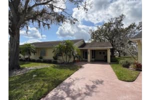 325 GRAYSTON PLACE, SUN CITY CENTER, FL 33573 Sold 05/09/25