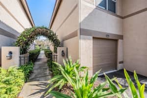 846 NORMANDY TRACE ROAD, TAMPA, FL 33602 Sold 06/17/25