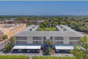 215 VALENCIA BOULEVARD, BELLEAIR BLUFFS, FL 33770 Sold 03/21/25