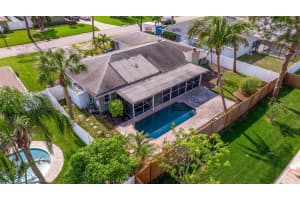 2031 TANGLEWOOD WAY, ST PETERSBURG, FL 33702 - MLS#MFRTB8348058