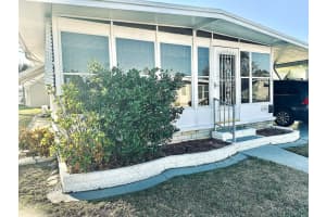 2000 E Bay Dr #112, LARGO