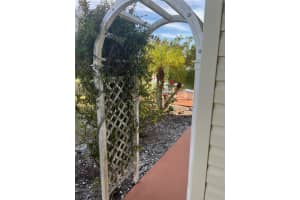 11300 124TH AVENUE, LARGO, FL 33778 - MLS#MFRTB8348500