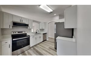 413 MAPLE POINTE DRIVE, SEFFNER, FL 33584 Sold 03/18/25