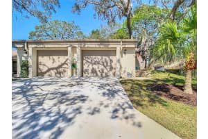 2606 Oak Cir, TARPON SPRINGS