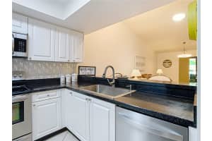 2606 OAK CIRCLE, TARPON SPRINGS, FL 34689 - MLS#MFRTB8348644