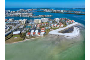 825 GULFVIEW BOULEVARD, CLEARWATER BEACH, FL 33767 Sold 05/28/25