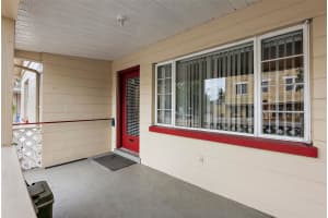 628 30TH AVENUE, ST PETERSBURG, FL 33704 Sold 03/10/25