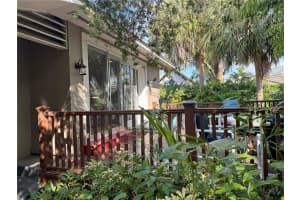 417 DAVIS BOULEVARD, TAMPA, FL 33606 Sold 04/09/25