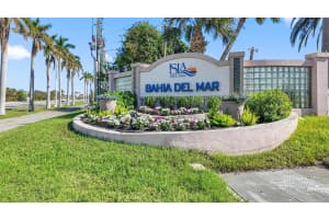 6287 BAHIA DEL MAR CIRCLE, ST PETERSBURG, FL 33715 Sold 02/25/25