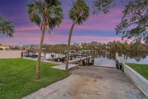 10501 Bridgewood Dr, RIVERVIEW