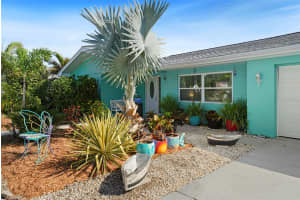 9911 ANTILLES DRIVE, SEMINOLE, FL 33776 Sold 07/18/25