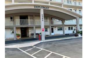 5980 Shore Blvd S #510, GULFPORT