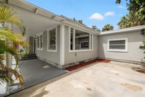 2835 VALENCIA WAY, ST PETERSBURG, FL 33705 Sold 08/15/25