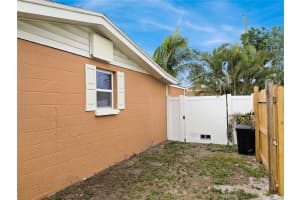 5732 20TH STREET, BRADENTON, FL 34207 Sold 05/01/25