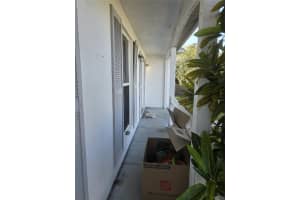 865 GILBERT STREET, SEBASTIAN, FL 32958 Sold 04/21/25
