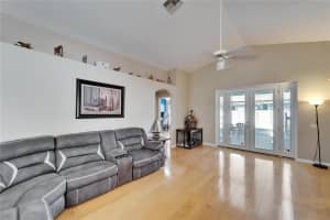 3902 IXORA COURT, RIVERVIEW, FL 33578 Sold 03/31/25