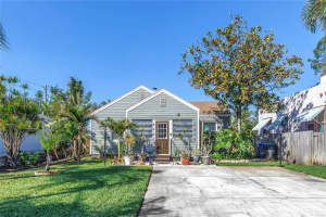 2885 18TH AVENUE, ST PETERSBURG, FL 33713 Sold 03/27/25