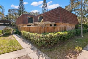 712 1ST COURT, PALM HARBOR, FL 34684 Sold 04/28/25