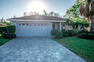 2834 56TH AVENUE CIRCLE, BRADENTON, FL 34203 Sold 05/27/25