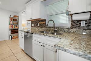 1658 ST MARY DRIVE, DUNEDIN, FL 34698 Sold 04/22/25