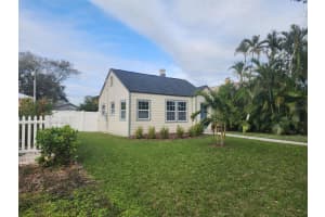 4541 2ND AVENUE, ST PETERSBURG, FL 33713 Sold 09/08/25