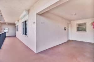 8174 TERRACE GARDEN DRIVE, ST PETERSBURG, FL 33709 Sold 04/20/25