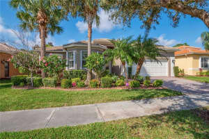 4946 Sapphire Sound Dr, WIMAUMA