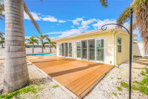 7984 1ST AVENUE, ST PETERSBURG, FL 33707 Sold 08/11/25