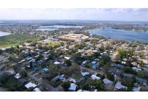 1625 AVENUE D NE, WINTER HAVEN, FL 33881 Sold 04/14/25