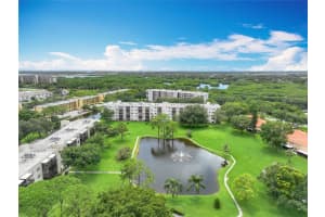 8174 Terrace Garden Dr N #307, ST PETERSBURG