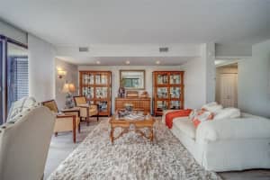 6 BELLEVIEW BOULEVARD, BELLEAIR, FL 33756 - MLS#MFRTB8350243