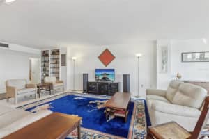 5200 BRITTANY DRIVE, ST PETERSBURG, FL 33715 - MLS#MFRTB8350273