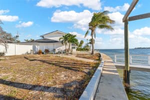 2630 BAY ISLE DRIVE, ST PETERSBURG, FL 33705 Sold 04/07/25