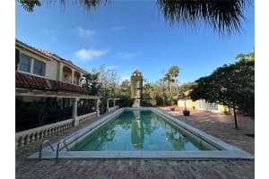 5020 SHORE CREST CIRCLE, TAMPA, FL 33609 - MLS#MFRTB8350307