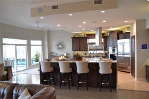 1135 VICTORIA DRIVE, DUNEDIN, FL 34698 Sold 03/18/25