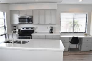 7214 27TH AVENUE DRIVE, BRADENTON, FL 34209 Sold 04/24/25