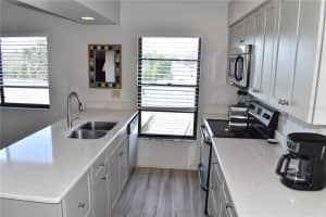 7214 27TH AVENUE DRIVE, BRADENTON, FL 34209 Sold 04/24/25