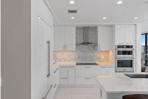 301 1ST STREET, ST PETERSBURG, FL 33701 - MLS#MFRTB8350620