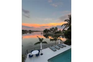 4900 59TH AVENUE, ST PETERSBURG, FL 33715 - MLS#MFRTB8350653