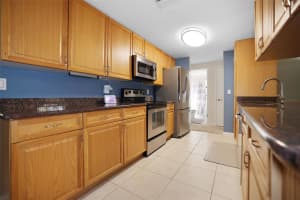 2084 WHITNEY DRIVE, CLEARWATER, FL 33760 Sold 04/04/25