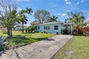 2661 45TH STREET, GULFPORT, FL 33711 Sold 05/09/25