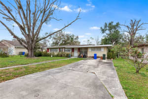 220 HILLSIDE DRIVE, LAKELAND, FL 33803 Sold 04/08/25