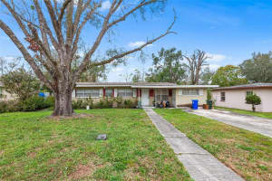 220 HILLSIDE DRIVE, LAKELAND, FL 33803 Sold 04/08/25