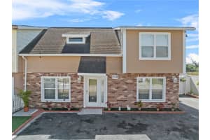 720 GASPARINO COURT, SEFFNER, FL 33584 Sold 04/25/25