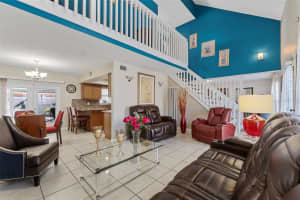720 GASPARINO COURT, SEFFNER, FL 33584 Sold 04/25/25
