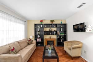 13003 LORNA PLACE, TAMPA, FL 33618 Sold 04/28/25