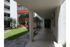 2630 PEARCE DRIVE, CLEARWATER, FL 33764 - MLS#MFRTB8351139