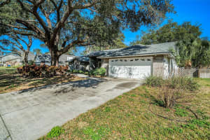 3013 RIDGEVALE CIRCLE, VALRICO, FL 33596 - MLS#MFRTB8351164