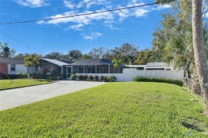 8611 PARKWAY CIRCLE, RIVERVIEW, FL 33569 Sold 04/16/25